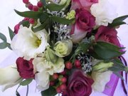 Country Flora will supply Flowers Bouquet in Valentine day