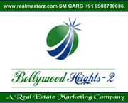  4BHK FLAT IN BOLLYWOOD HEIGHTS, PEERMUCHALLA , ZIRAKPUR BY real masterz